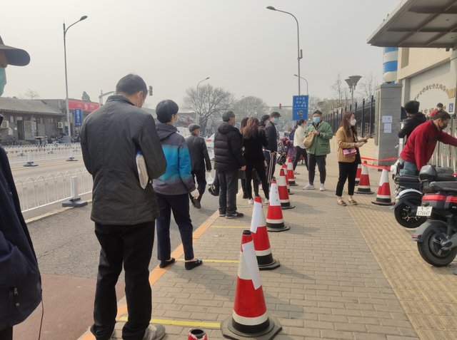 復(fù)工后電動(dòng)自行車成“香餑餑”：銷量直線漲，上牌排長(zhǎng)隊(duì)！